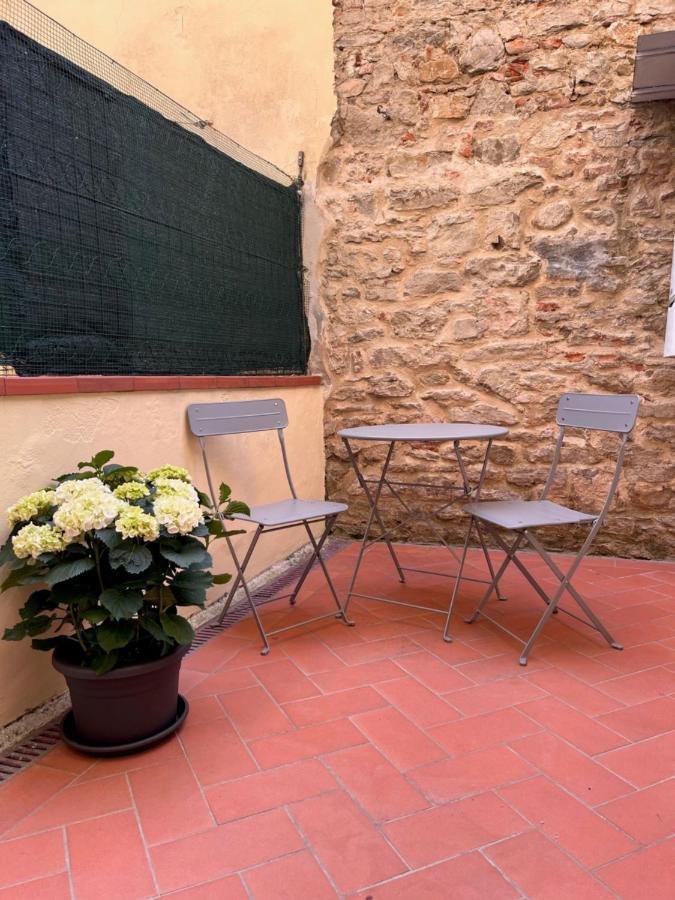 Bianca E Nina Charming House *